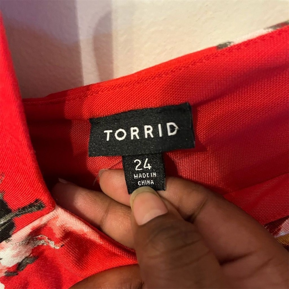 Torrid Plus Size Red‎ Floral Contouring Fit & Flare Ponte Dress 24 NWT - Picture 6 of 11